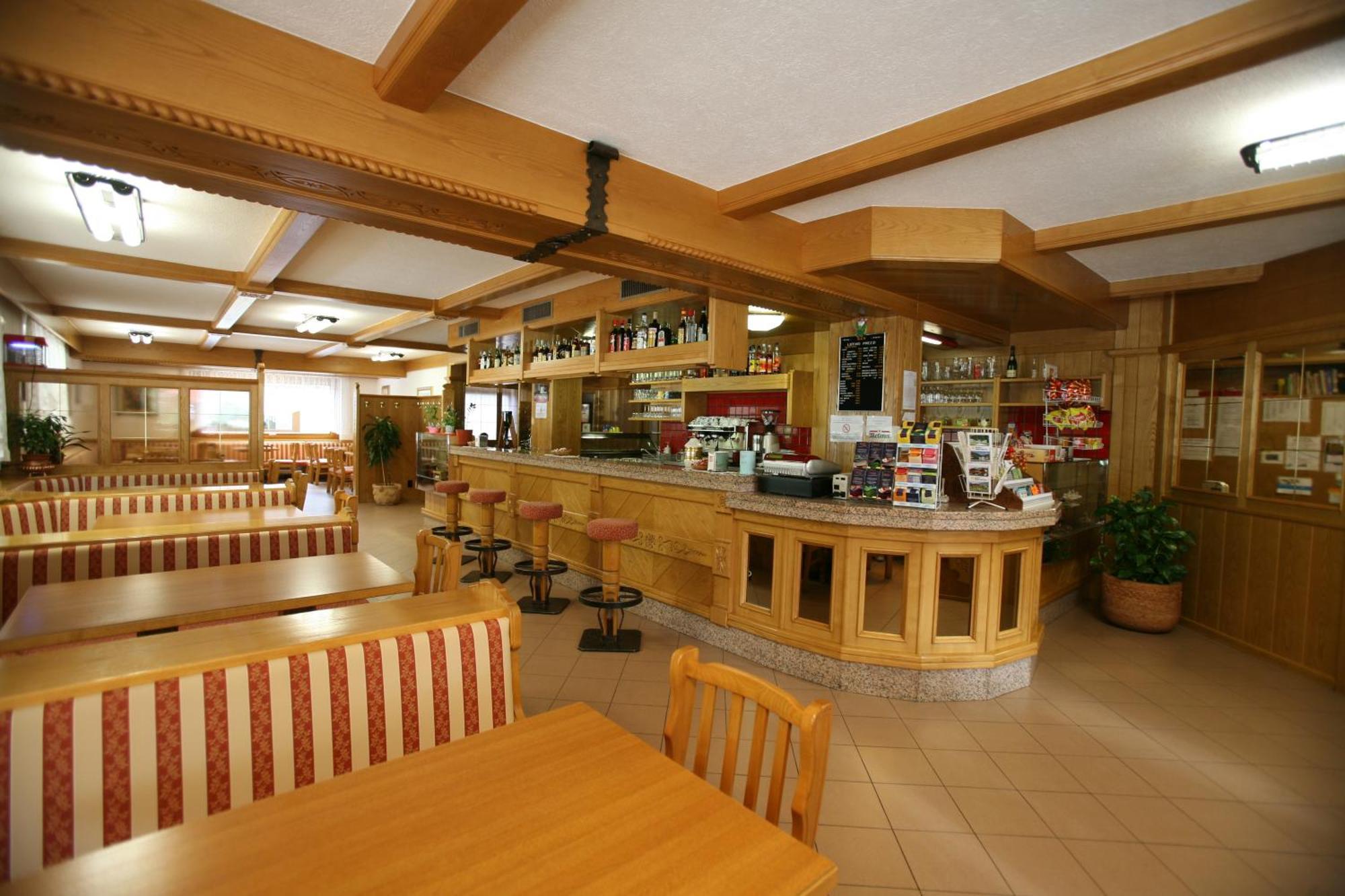 Hotel Sella Ronda Serenella Campitello di Fassa Extérieur photo