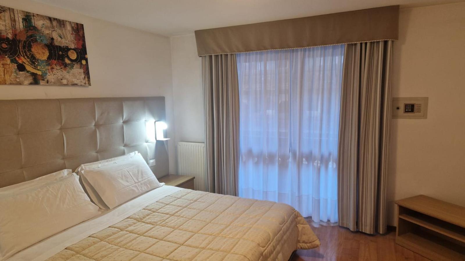 Hotel Sella Ronda Serenella Campitello di Fassa Extérieur photo